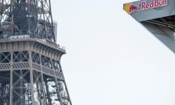 Cliff diving sezona se nastavlja preko puta Eiffelovog tornja